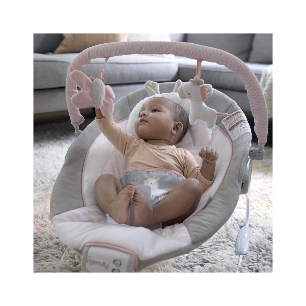 INGENUITY Rezgő pihenőszék dallamokkal Flora the Unicorn™ 0hó+, 9kg-ig