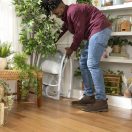 INGENUITY Átalakítható  rezgő hinta dallamokkal és adapterrel  Swell™ 2in1 0hó+, 9 kg-ig