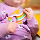 BRIGHT STARTS Szilikon rágóka Soothing Soft Serve™ 3hó+