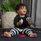 BABY EINSTEIN Rágóka építőjáték zebra Stack & Wobble Zen™ 3hó+