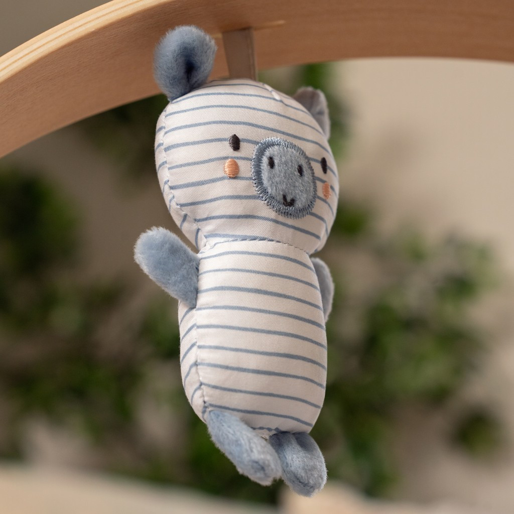 INGENUITY Átalakítható hinta dallamokkal Swing 'n Go Chambray 0hó+  9kg-ig