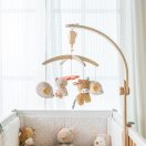 NATTOU Zenélő forgó a kiságy fölé, fa Mila, Zoe & Lana