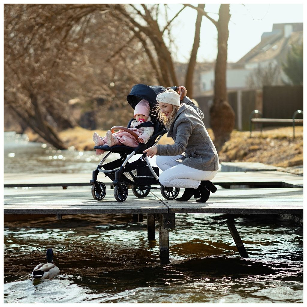 PETITE&MARS Sport babakocsi Cross Absolute Black