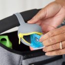 SKIP HOP Cumisüveg tartó szilikon Grab&Go szürke