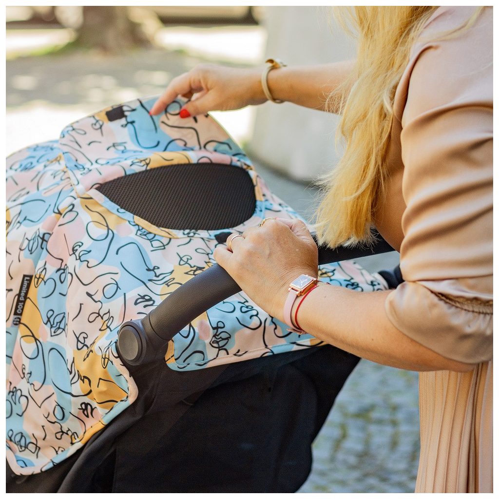 PETITE&MARS Napfénytető+ övvédő Street+/Street2 Limited 100 Faces