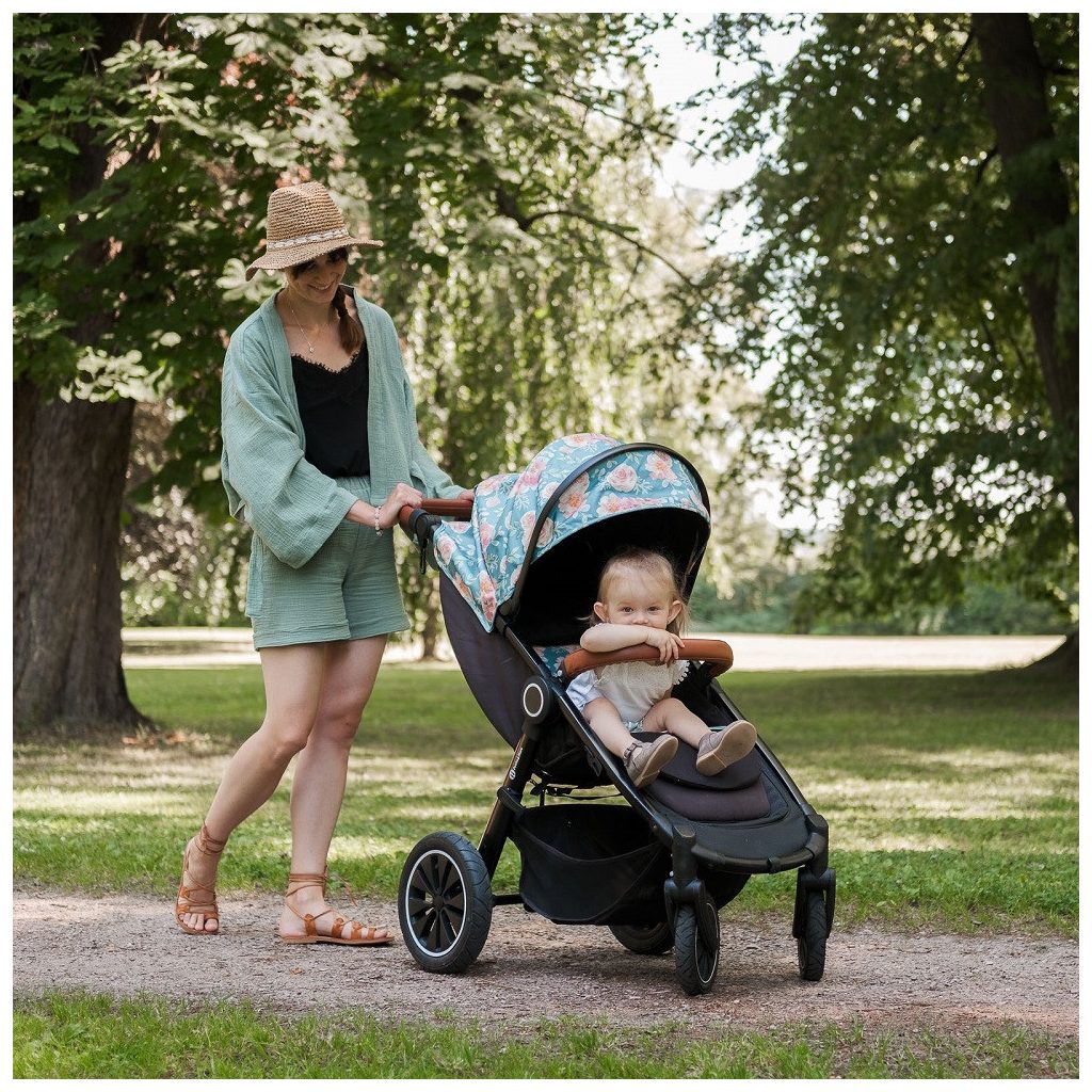 PETITE&MARS Napfénytető+ övvédő Street+/Street2 Limited 100 Roses