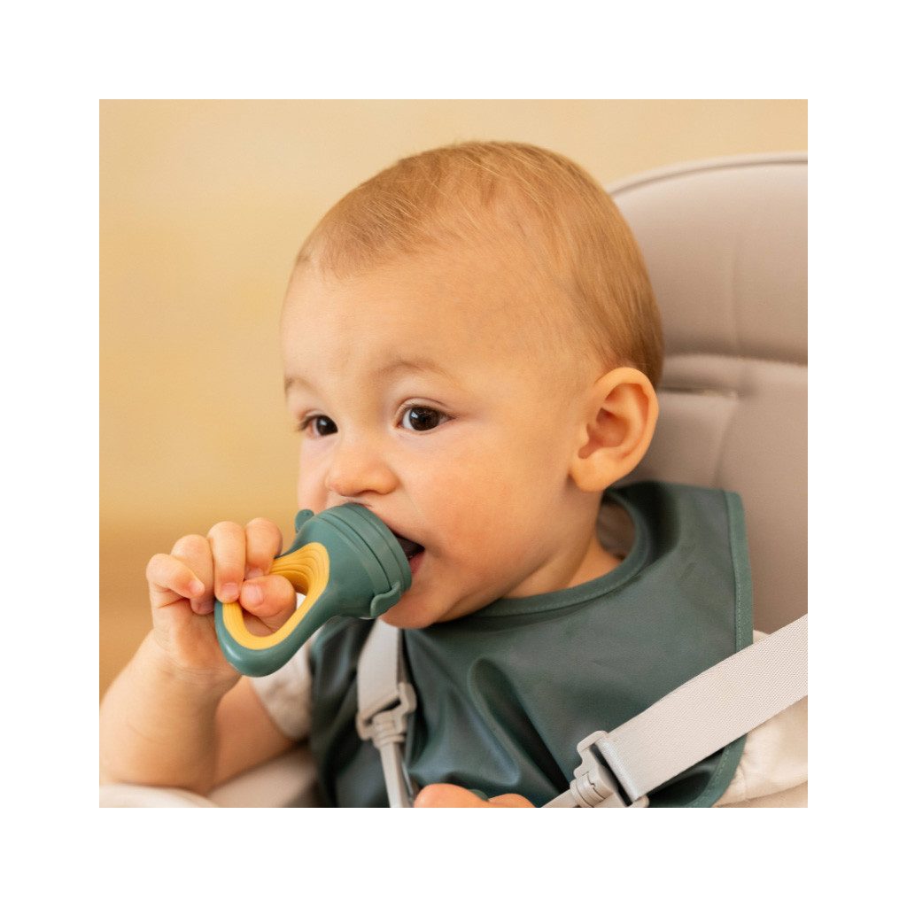 PETITE&MARS Szilikon gyümölcs etető cumi Fruzi Rose&Sand 6hó+