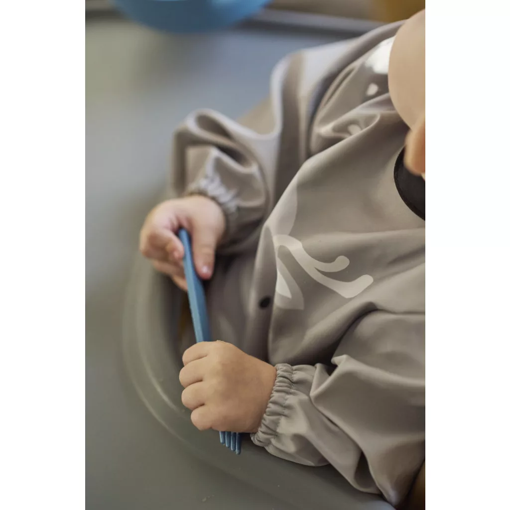 Nuvita vízálló ujjas előke - Powder Blue 4372