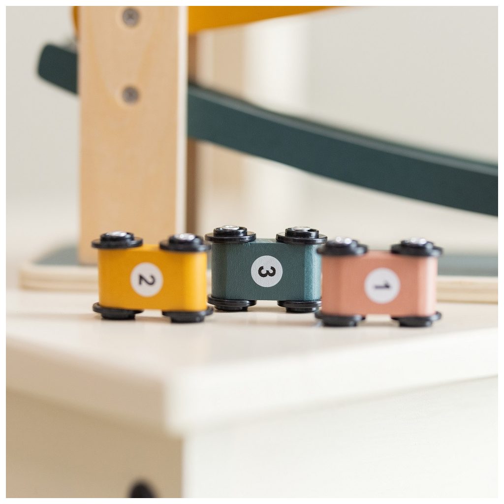 PETITE&MARS Fa játék – Versenypálya  Milky Way Wood of Mars 18hó+ Aurora Pink