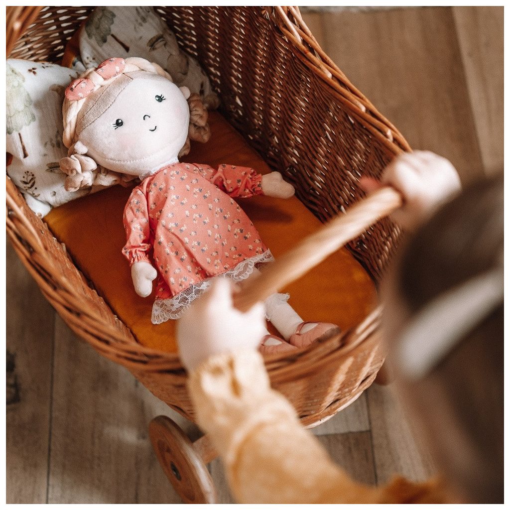 PETITE&MARS Plüss játékbaba Sophie 0hó+, 35 cm