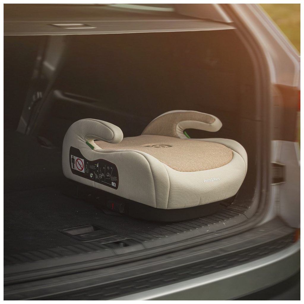 PETITE&MARS Optimus Pro i-Size ülésmagasító Caramel Brown 125 - 150 cm (22-36 kg)