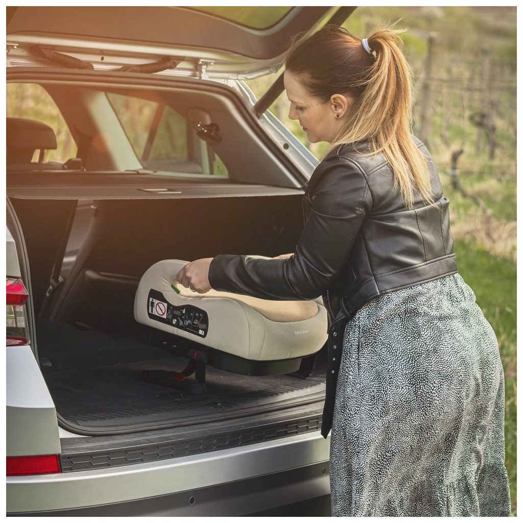 PETITE&MARS Optimus Pro i-Size ülésmagasító Caramel Brown 125 - 150 cm (22-36 kg)