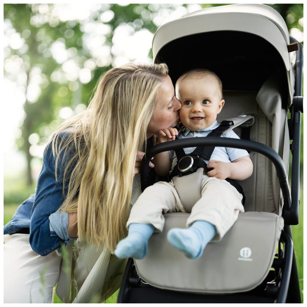 PETITE&MARS Sport babakocsi Flip Tan Beige