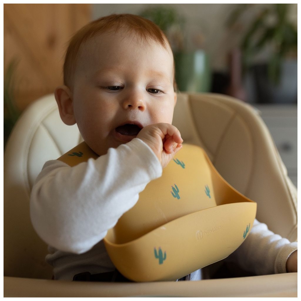 PETITE&MARS Szilikon előke Take&Match Green Dinos 6m+