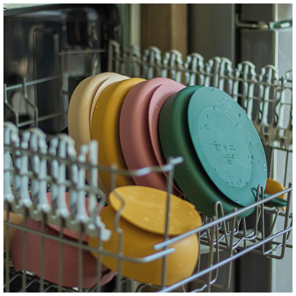 PETITE&MARS  Szilikon tányér tapadókoronggal TAKE&MATCH Intense Ochre 6m+