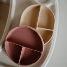 PETITE&MARS Szilikon osztott tányér, kerek Take&Match Misty Green 6m+