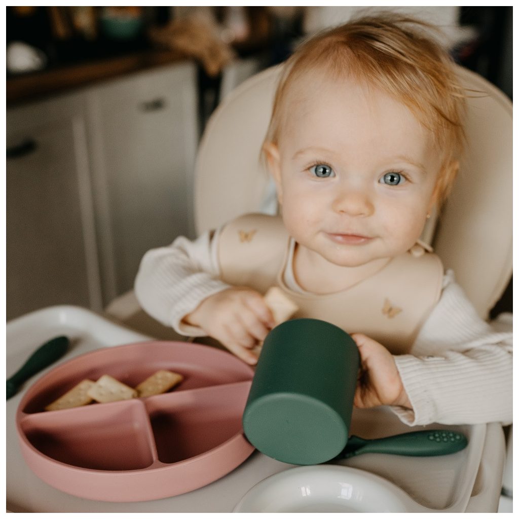 PETITE&MARS Szilikon osztott tányér, kerek Take&Match Intense Ochre 6m+