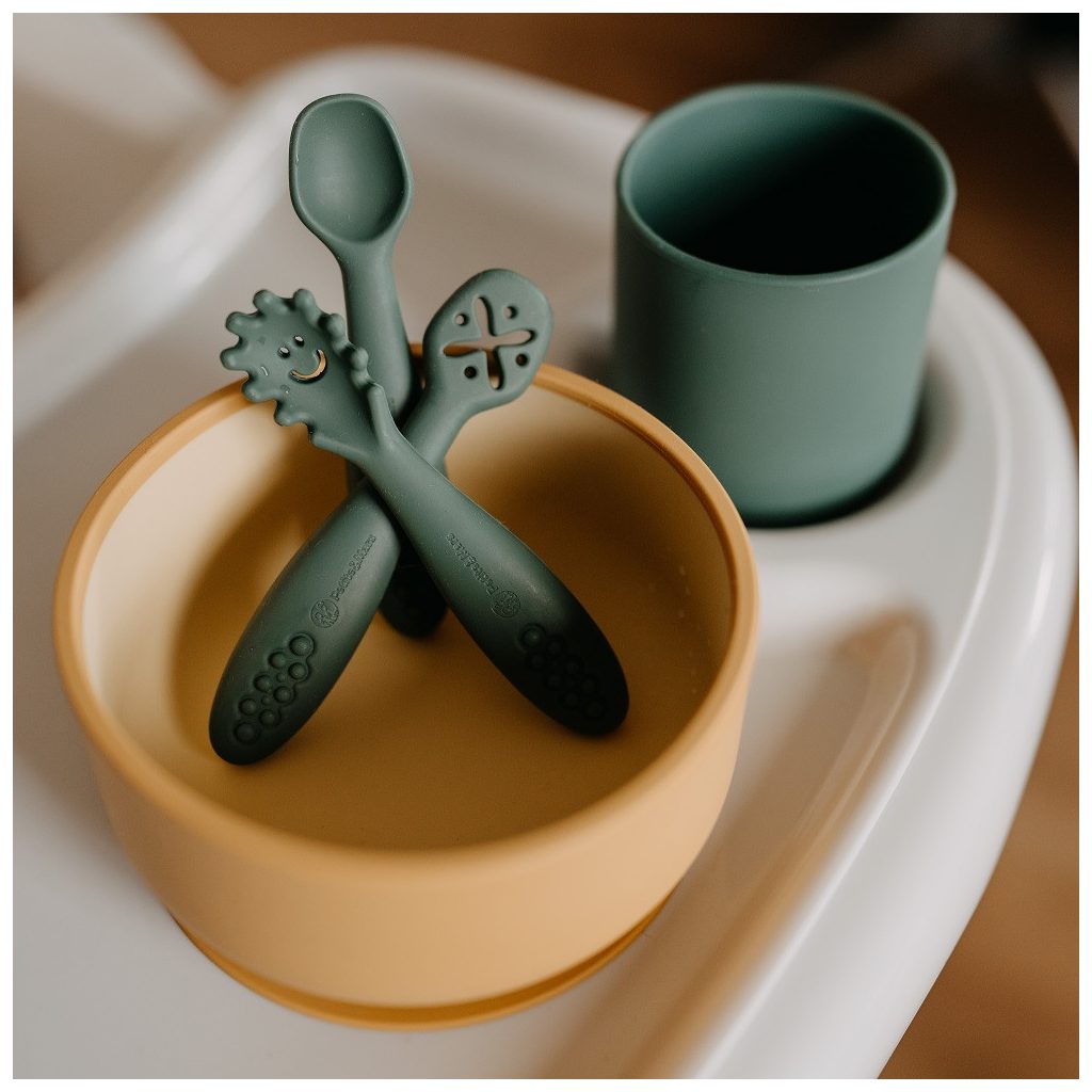 PETITE&MARS Kétszínű szilikon tál Take&Match Intense Ochre 6m+