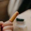 PETITE&MARS Szilikon ujjra húzható fogkefe szett Ochre&Green 2 db 0m+