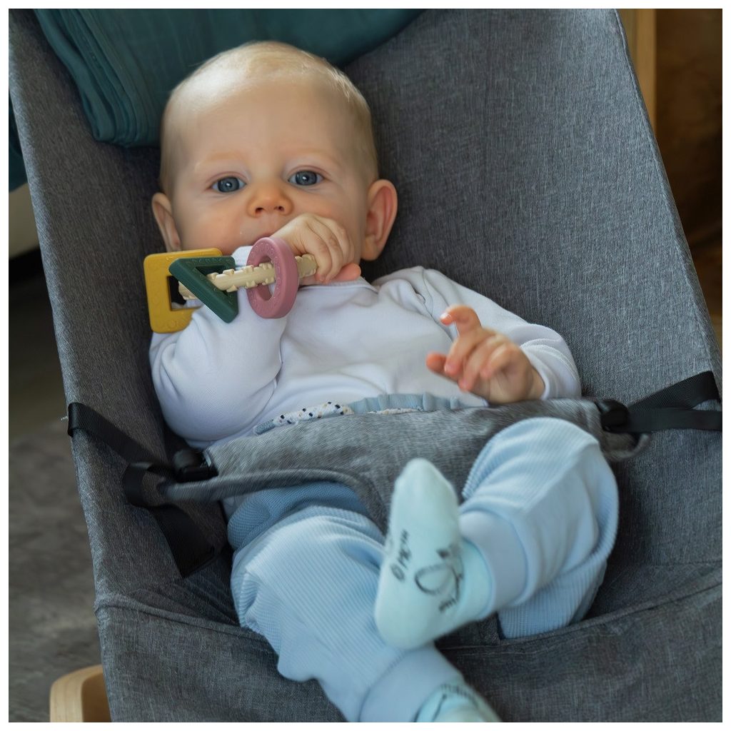 PETITE&MARS szilikon rágóka Figures Desert Sand 0m+