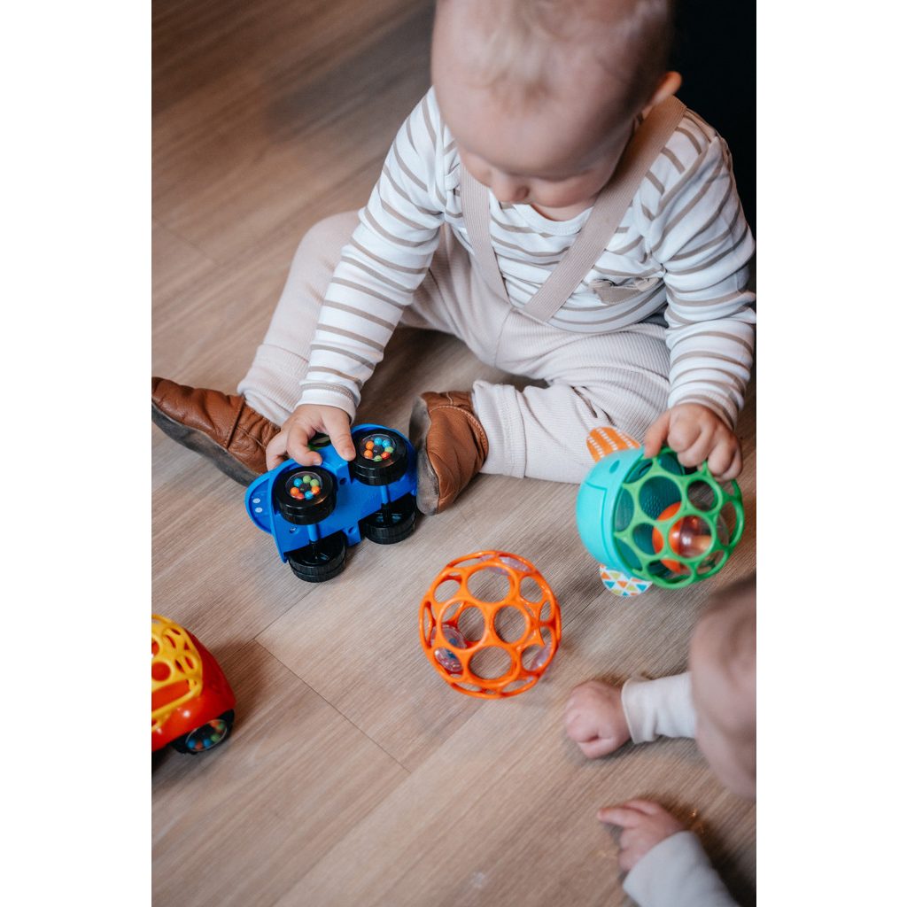 OBALL Játék-autó piros 3hó+