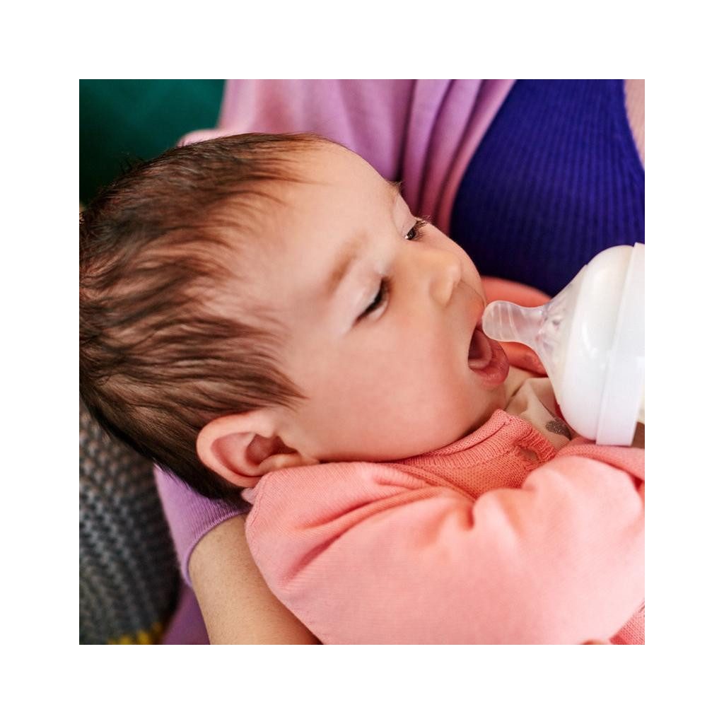 Philips AVENT SCF045/27 variábilis etetőcumi Natural 3 hó+