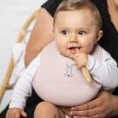 NATTOU Szilikon előke rögzítéssel rózsaszín BPA mentes