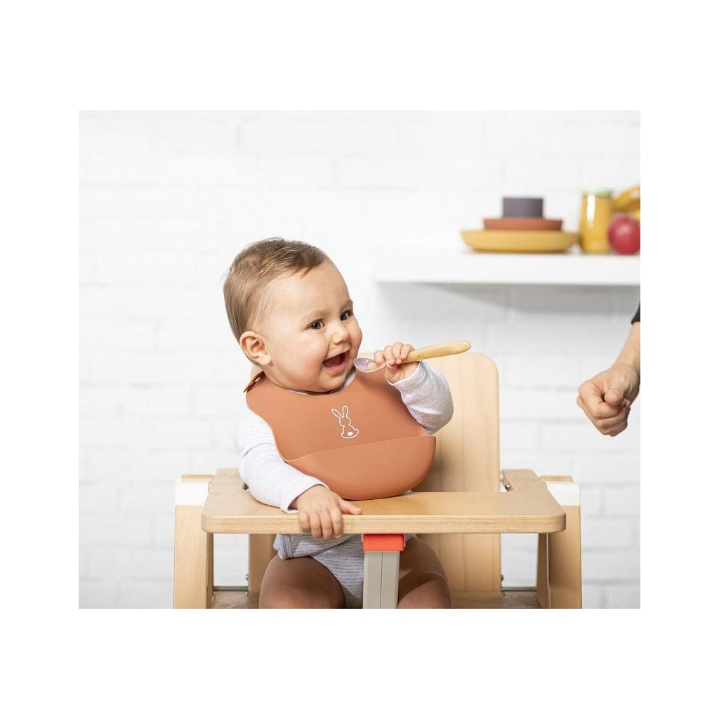 NATTOU Szilikon előke rögzítéssel terrakotta BPA mentes