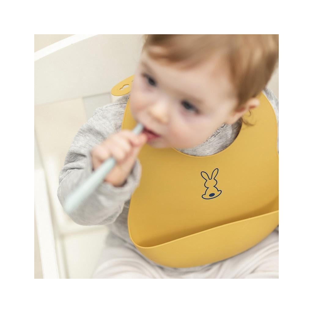 NATTOU Szilikon előke rögzítéssel okkersárga BPA mentes