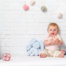 NATTOU  Szilikon rágóka labda 2in1 BPA mentes 10 cm rózsaszín