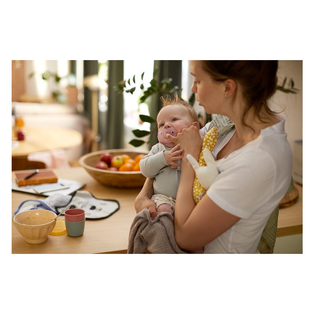 Avent SCF099/22 Soothie szilikon játszócumi 0-6 hó  Lány - 2 db