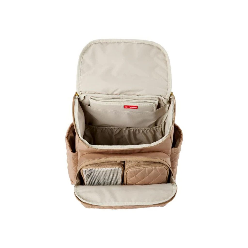 SKIP HOP Pelenkázó táska/hátizsák Forma Camel