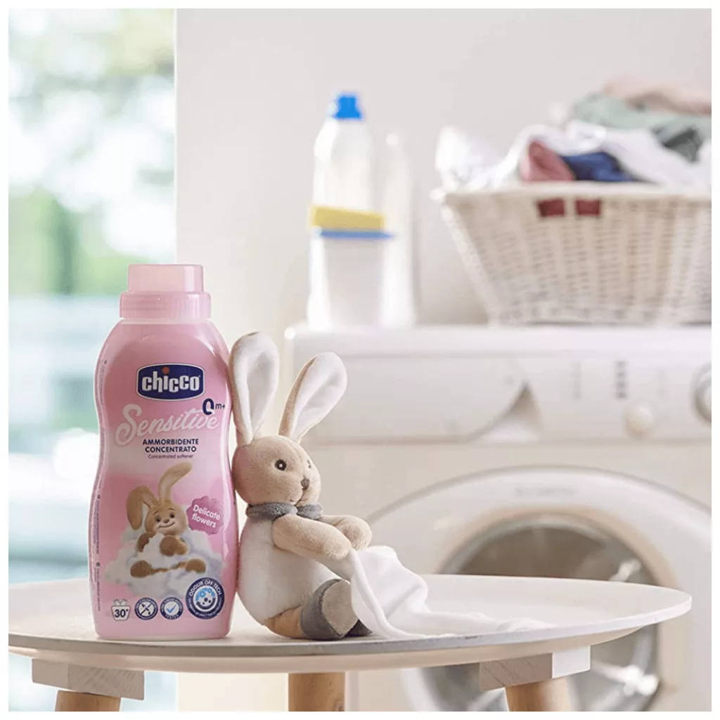 Chicco Sensitive öblítő koncentrátum virág illattal (6x750 ml)