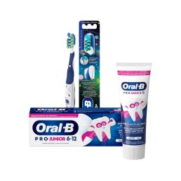 Oral-B Junior fogkefe + fogkrém 6-12 éveseknek
