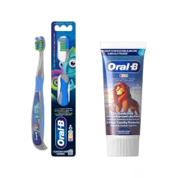   Oral-B Kids fogkefe 0-6 éveseknek (1 db) + Oroszlánkirály fogkrém 6 hónapos kortó (60 ml)