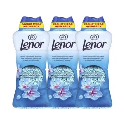  INGYENES  SZÁLLÍTÁS - Lenor Spring Awakening illatgyöngy 3x735 g (180 mosás)