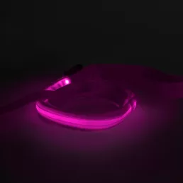 LED-es póráz - akkumulátoros - 120 x 2,5 cm - rózsaszín