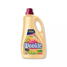   Woolite Keratin Therapy Fruity mosószer színes ruhákhoz 3,6 liter (60 mosás)