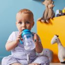 B.box súlyozott szívószálas itatópohár 240 ml (vízkék)