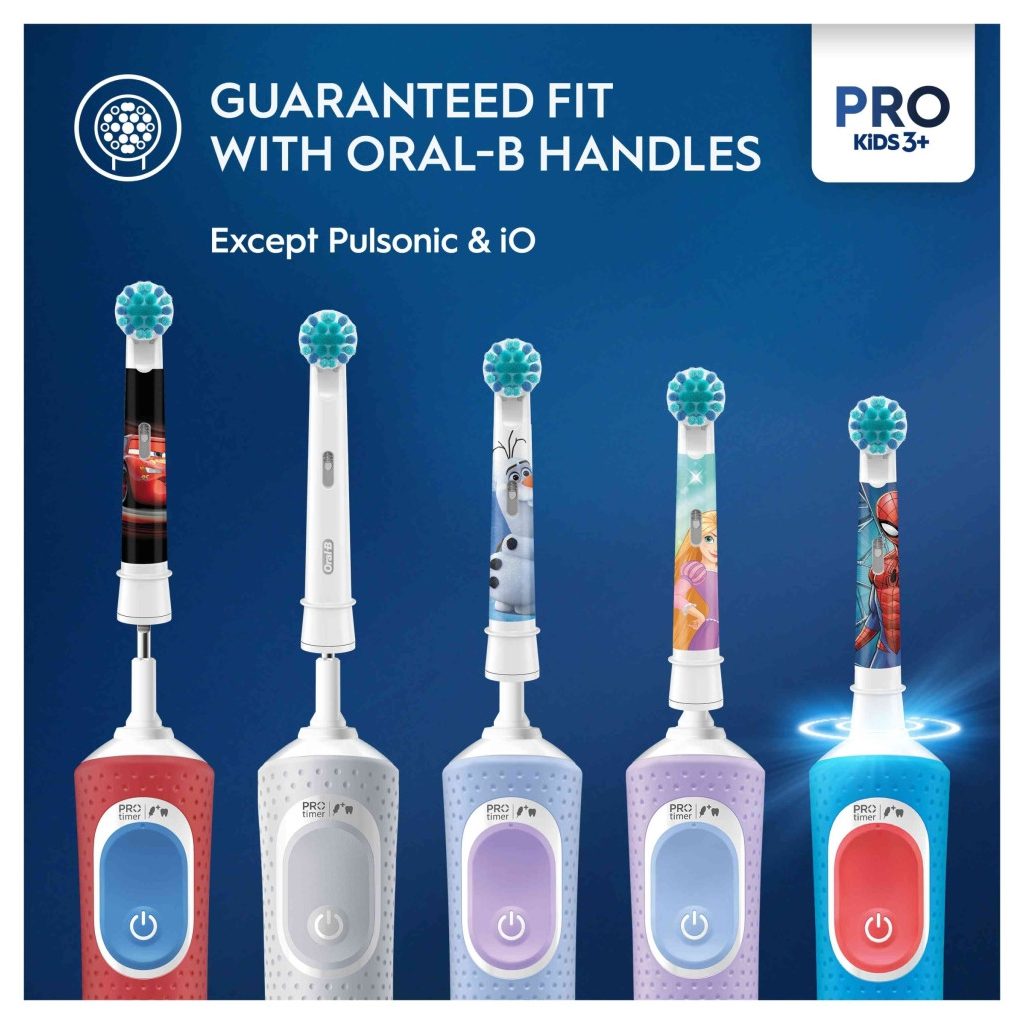 Oral-B Pro Kids fogkefefej Pókember Figurákkal (4 db)