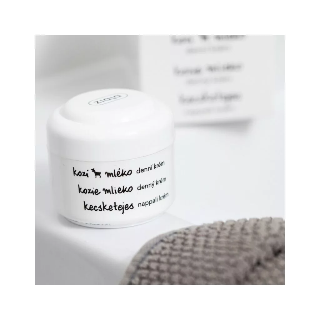 ZIAJA Kecsketejes nappali krém (50 ml)