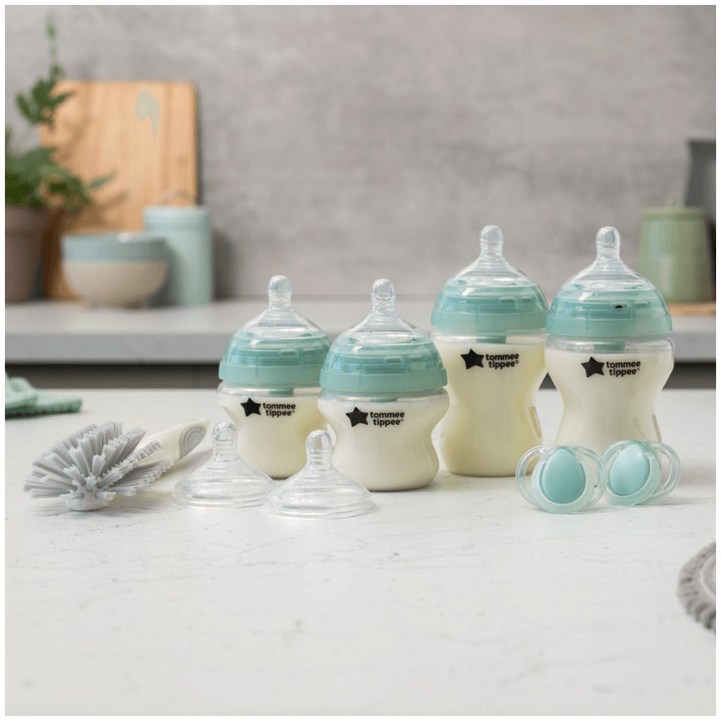 Tommee Tippee Advanced Anti-Colic újszülött cumisüveg kezdő szett 9 db (türkiz)