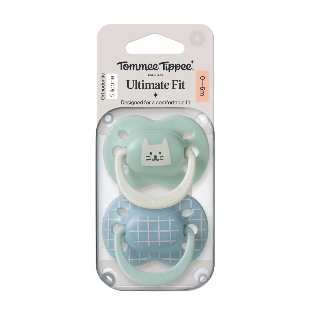 Tommee Tippee Ultimate Fit nyugtató cumi sterilizáló tokkal 0-6 hó 2 db (fiús)