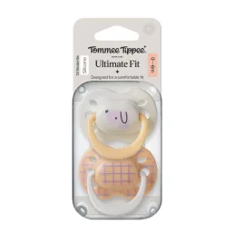   Tommee Tippee Ultimate Fit nyugtató cumi sterilizáló tokkal 0-6 hó 2 db (lányos)