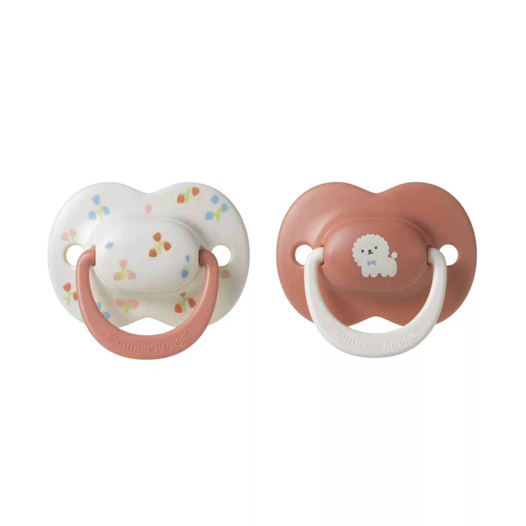 Tommee Tippee Ultimate Fit nyugtató cumi sterilizáló tokkal 6-18 hó 2 db (lányos)