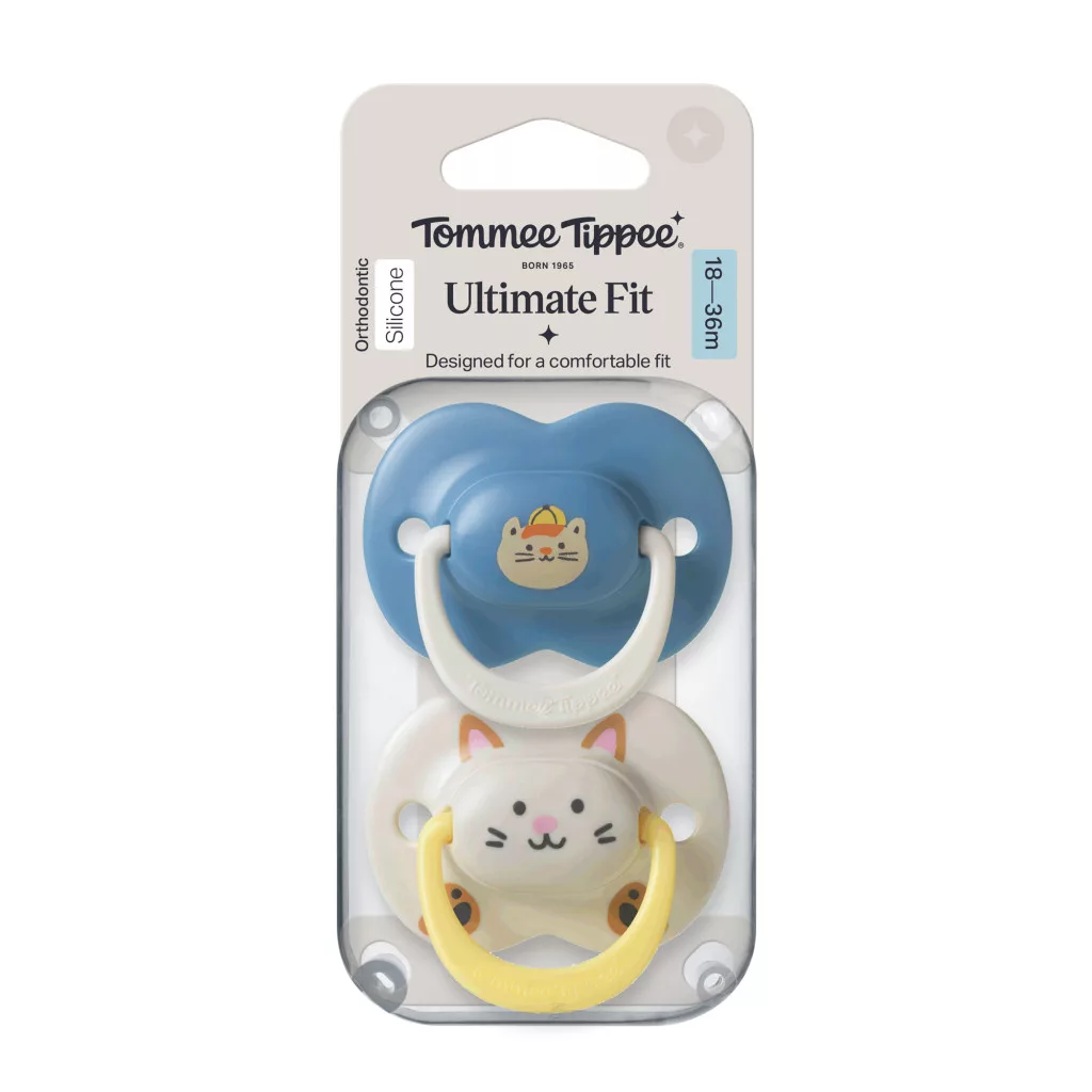 Tommee Tippee Ultimate Fit nyugtató cumi sterilizáló tokkal 18-36 hó 2 db (fiús)