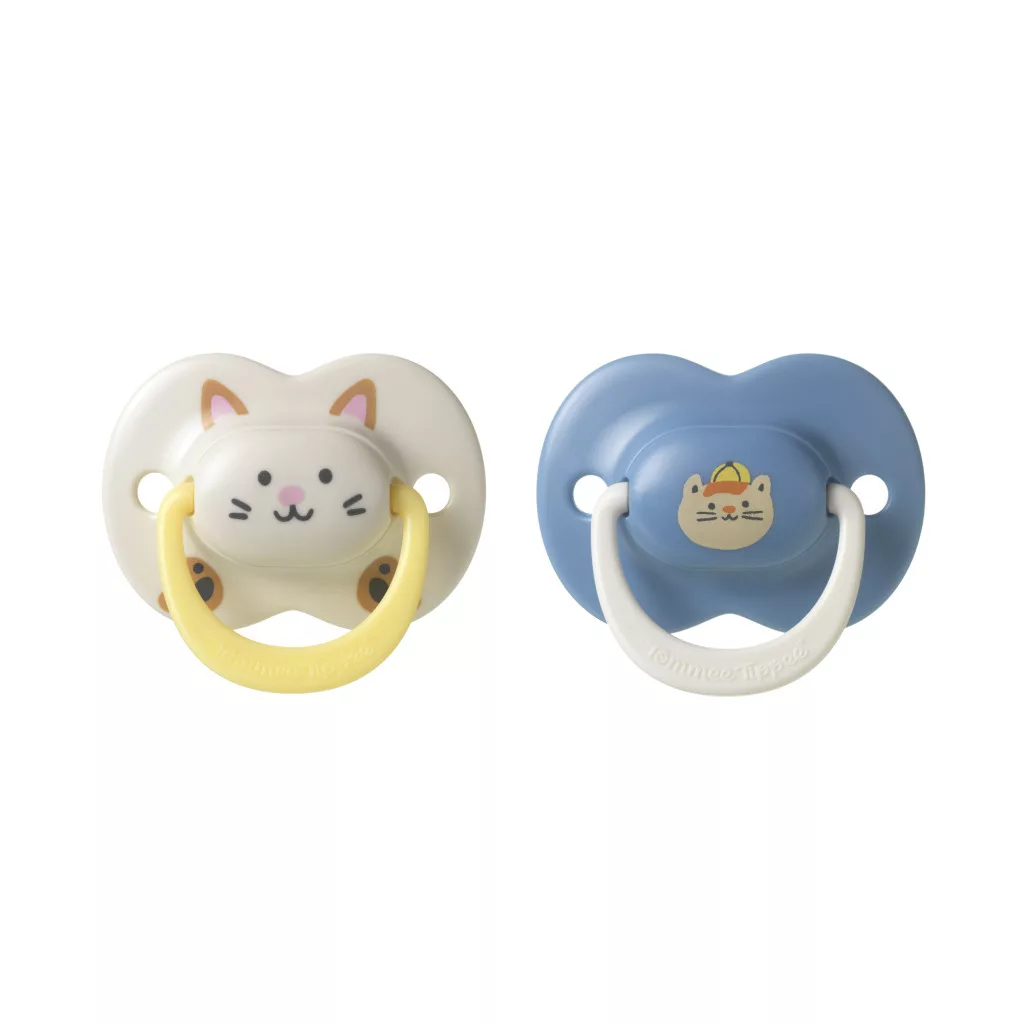 Tommee Tippee Ultimate Fit nyugtató cumi sterilizáló tokkal 18-36 hó 2 db (fiús)