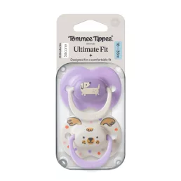   Tommee Tippee Ultimate Fit nyugtató cumi sterilizáló tokkal 18-36 hó 2 db (lányos)