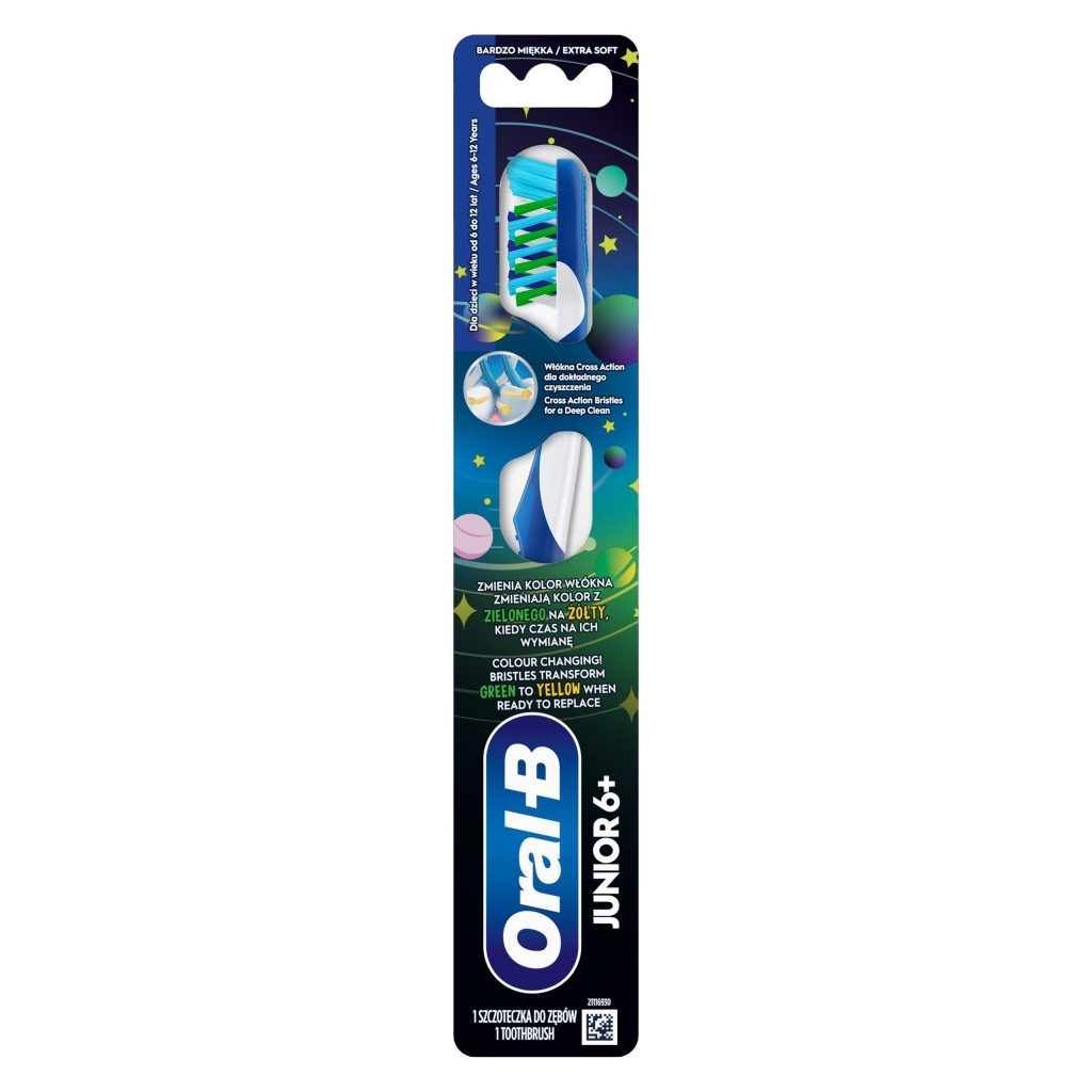 Oral-B Junior fogkefe 6-12 éveseknek (1 db)