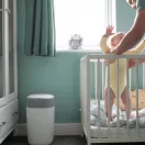 Tommee Tippee Twist&Click ajándék pelenkatároló szemetes + utántöltő (6 db)